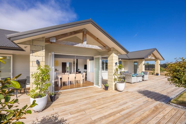 Photo of property in 17 Margot Lane, Matangi, Hamilton, 3283