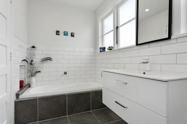 Photo of property in 10 Hurley Place, Cambridge, 3434