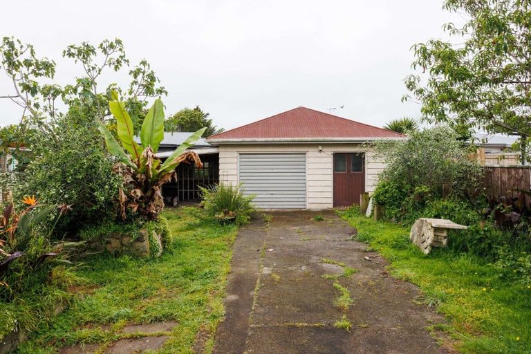 Photo of property in 9 Liverpool Street, Levin, 5510