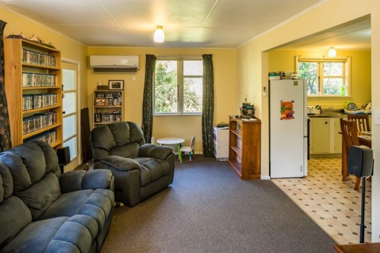 Photo of property in 66 Tilley Road, Paekakariki, 5034