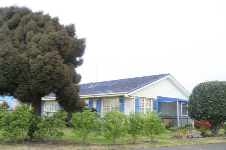 Photo of property in 16 Oxford Street, Taradale, Napier, 4112