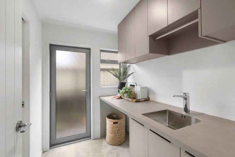 Photo of property in 15 Bulkeley Terrace, New Plymouth, 4310