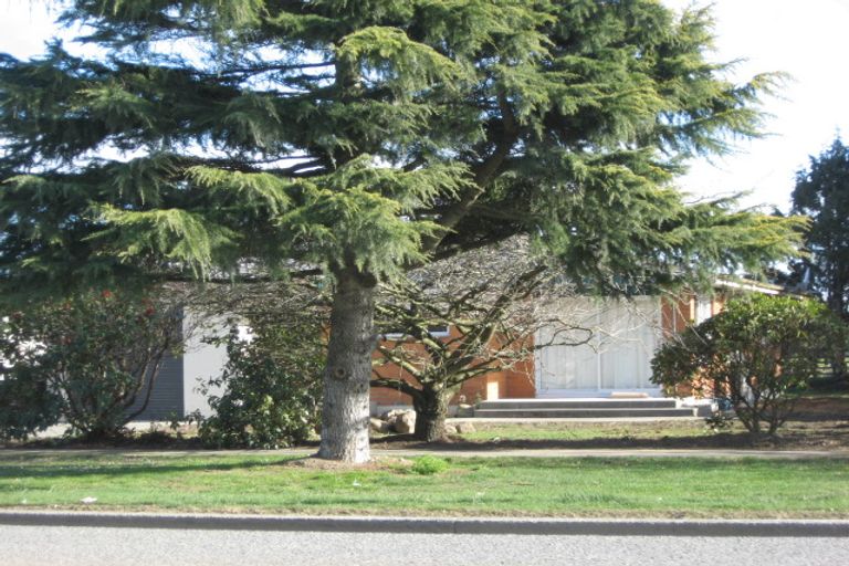 Photo of property in 10 Great North Road, Winton, 9720