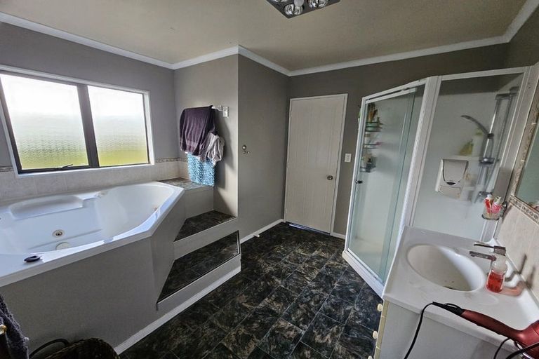 Photo of property in 112 Lewis Street, Glenview, Hamilton, 3206