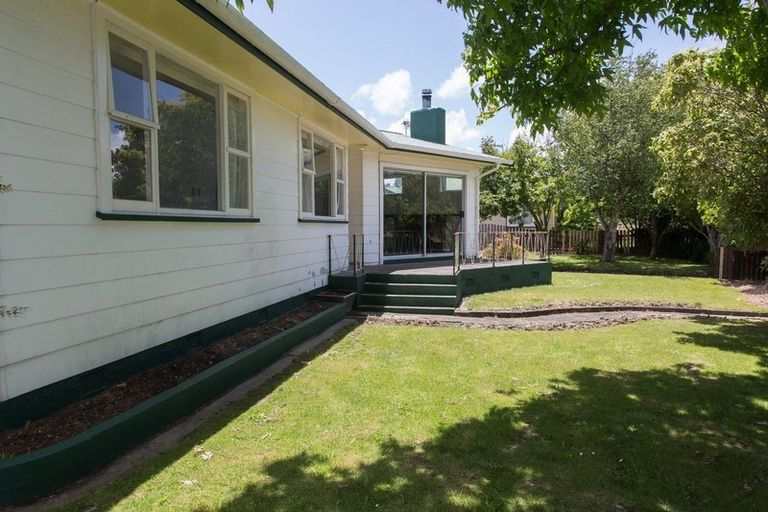 Photo of property in 1 Patea Place, Terrace End, Palmerston North, 4410