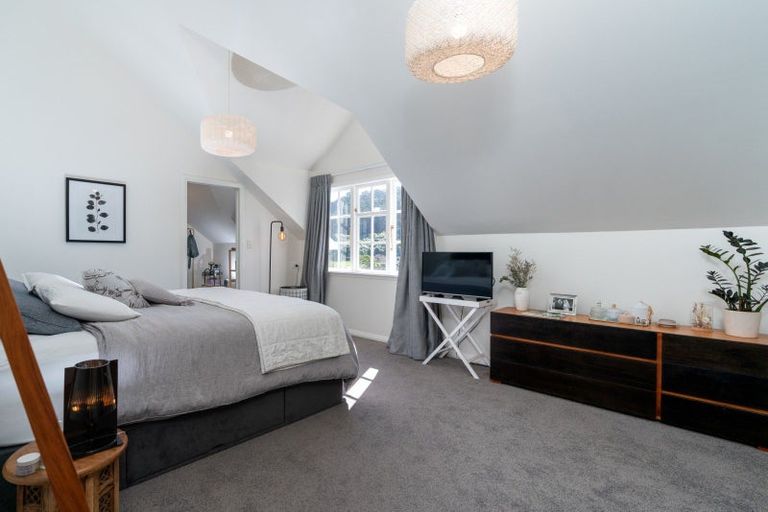 Photo of property in 374 Karori Road, Karori, Wellington, 6012