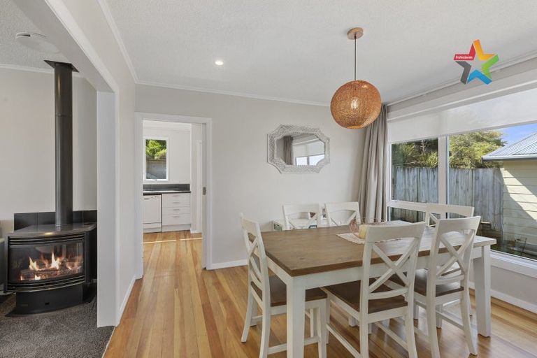 Photo of property in 18 Kaitangata Crescent, Kelson, Lower Hutt, 5010