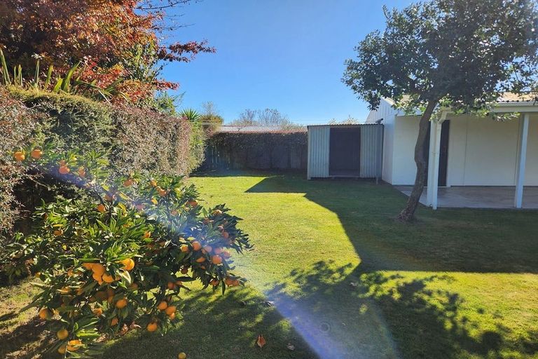 Photo of property in 23 Lipscombe Crescent, Havelock North, 4130