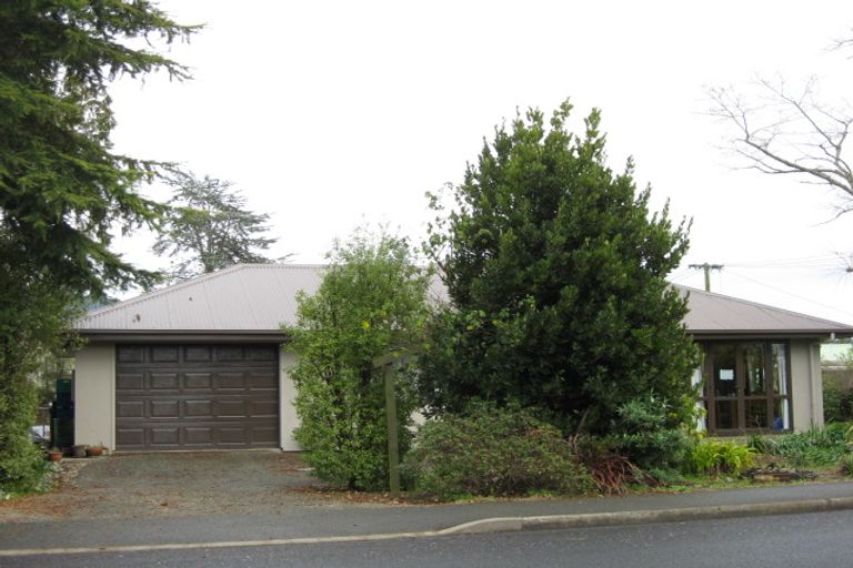 Photo of property in 175 Commercial Street, Takaka, 7110