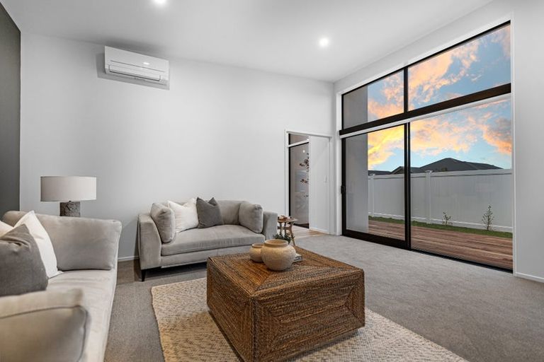 Photo of property in 18 Timara Crescent, Marshland, Christchurch, 8083