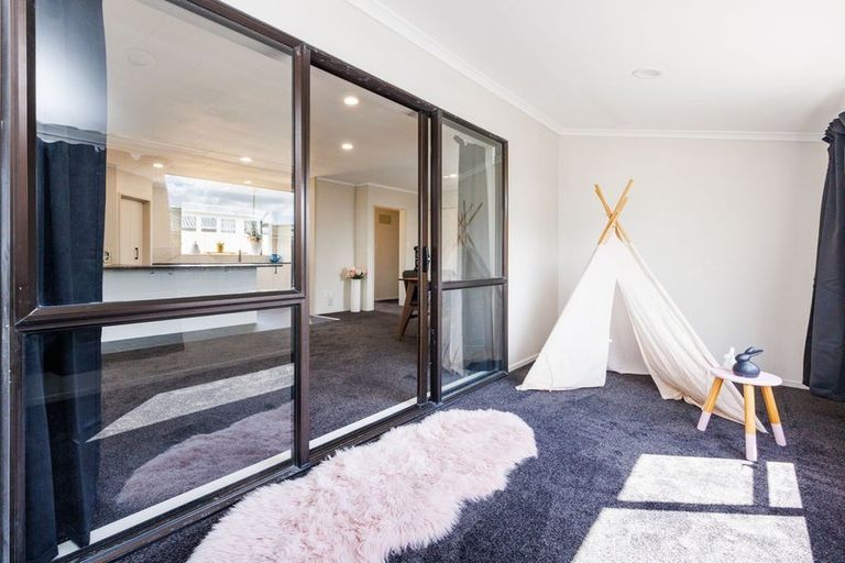 Photo of property in 4 Ngarimu Street, Roslyn, Palmerston North, 4414