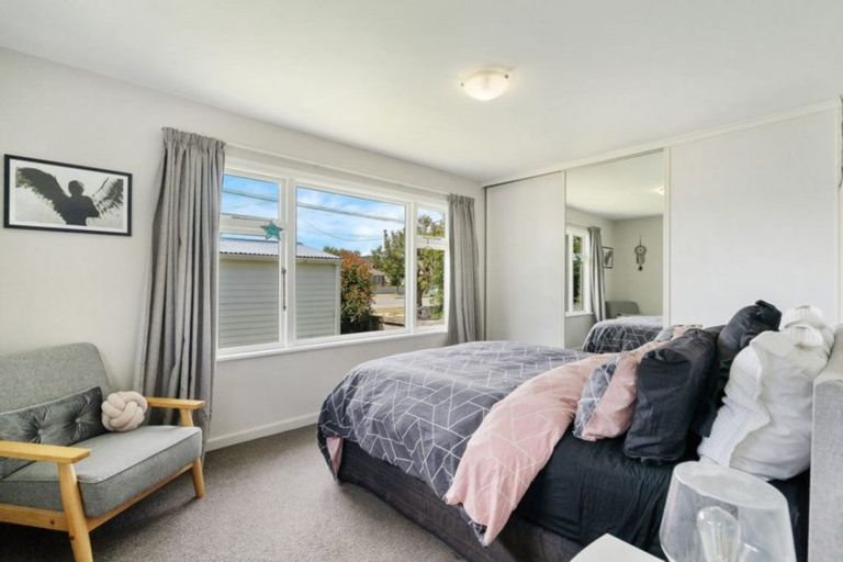 Photo of property in 1/166 Springs Road, Hornby, Christchurch, 8042