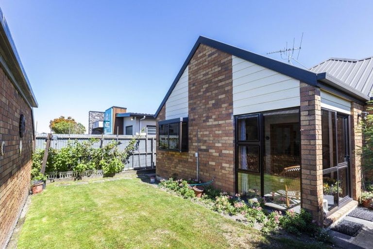 Photo of property in 1b Saint Clio Street, Ilam, Christchurch, 8041