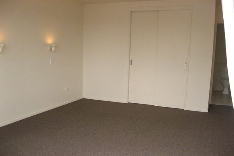Photo of property in 12 Kihi Place, Ruakaka, 0116