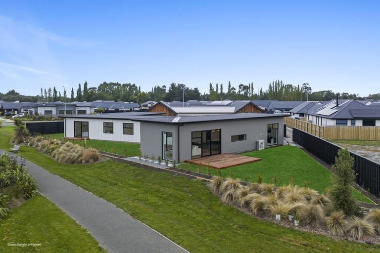 Photo of property in 36 Goldie Drive, Rangiora, 7400