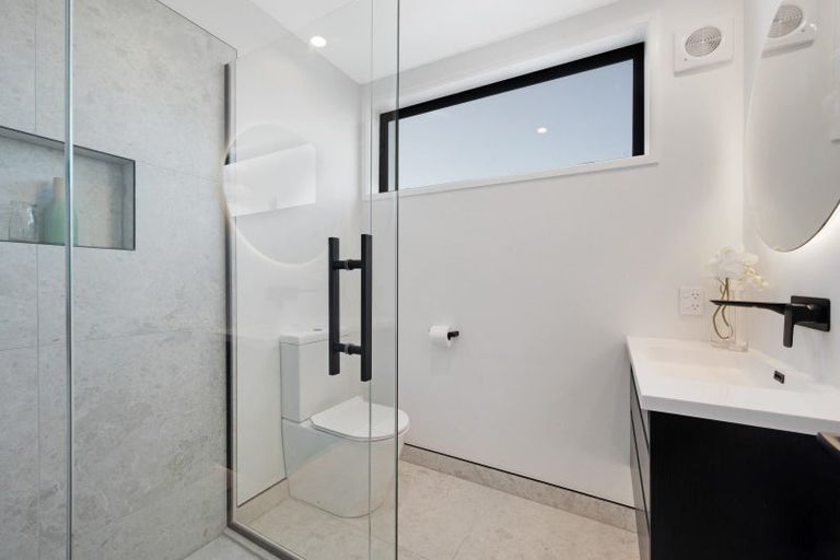 Photo of property in 6 Thirlmere Rise, Northpark, Auckland, 2013
