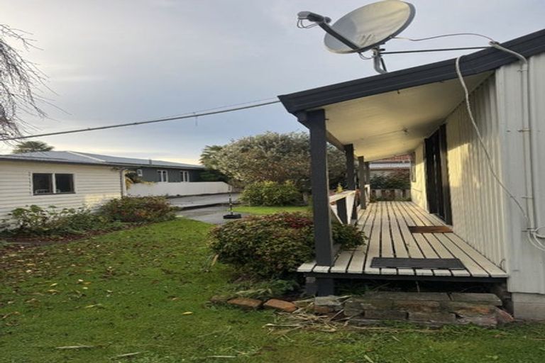 Photo of property in 5 Flanders Avenue, Onekawa, Napier, 4110