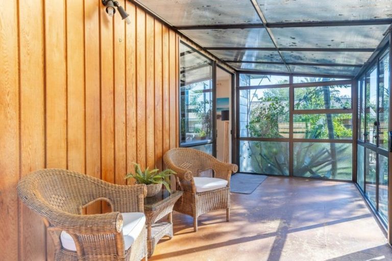 Photo of property in 17 Tui Road, Raumati Beach, Paraparaumu, 5032