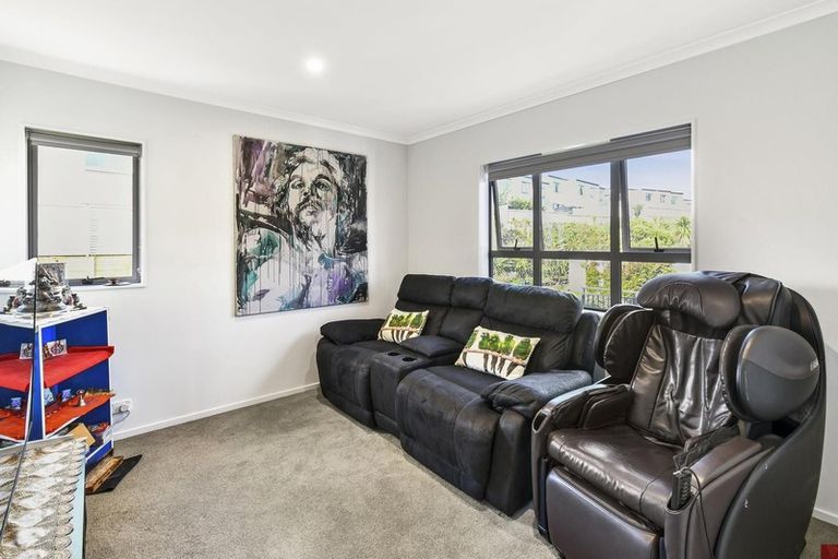 Photo of property in 77 Calluna Crescent, Totara Heights, Auckland, 2105