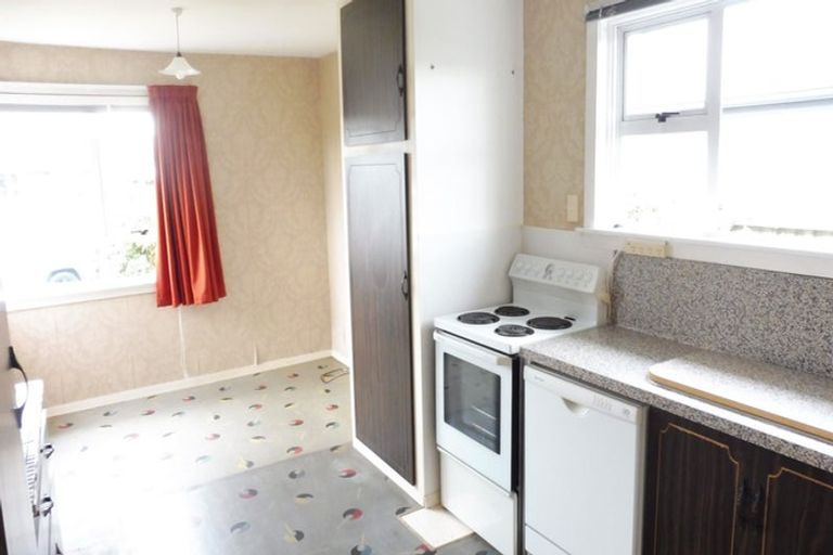 Photo of property in 25 Vancouver Crescent, Wainoni, Christchurch, 8061
