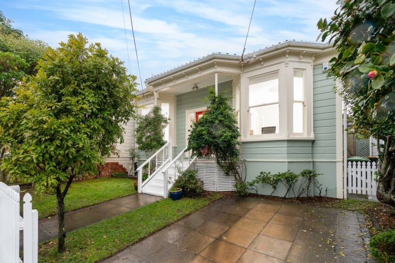 Photo of property in 33 Owen Street, Newtown, Wellington, 6021