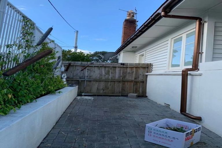 Photo of property in 226 Onewa Road, Birkenhead, Auckland, 0626