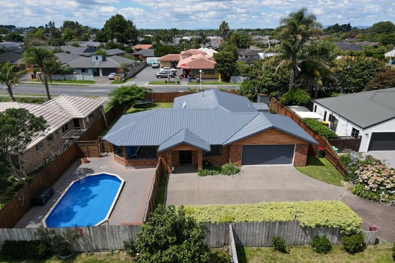 Photo of property in 34 Cairns Crescent, Rototuna, Hamilton, 3210