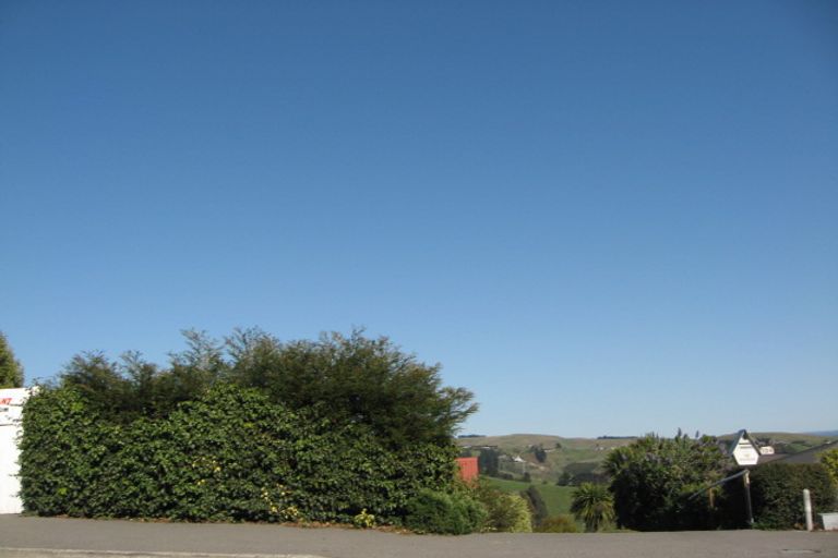 Photo of property in 124 Dyers Pass Road, Cashmere, Christchurch, 8022