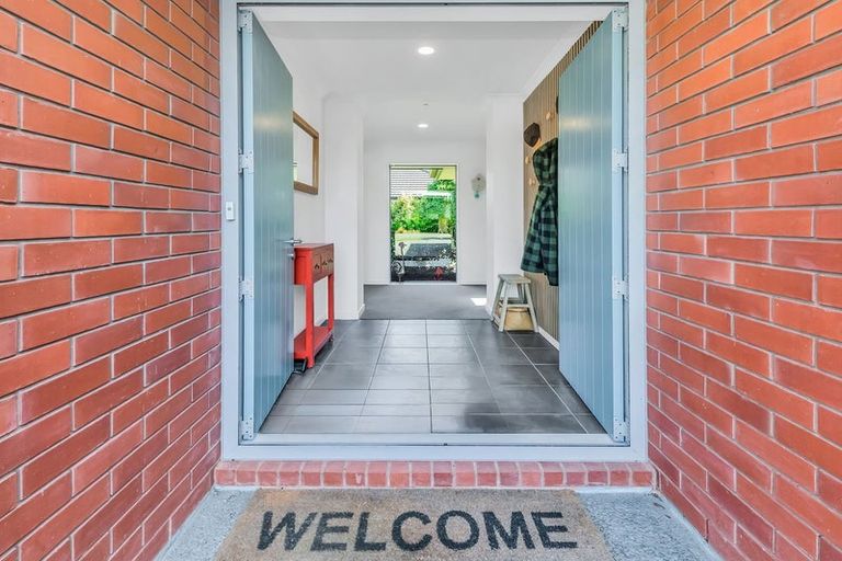 Photo of property in 12 Oak Tree Lane, Rolleston, 7614