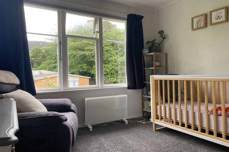 Photo of property in 68 The Drive, Tawa, Wellington, 5028