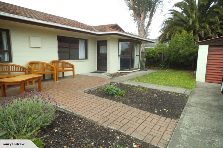 Photo of property in 2/150b Mackenzie Avenue, Woolston, Christchurch, 8023