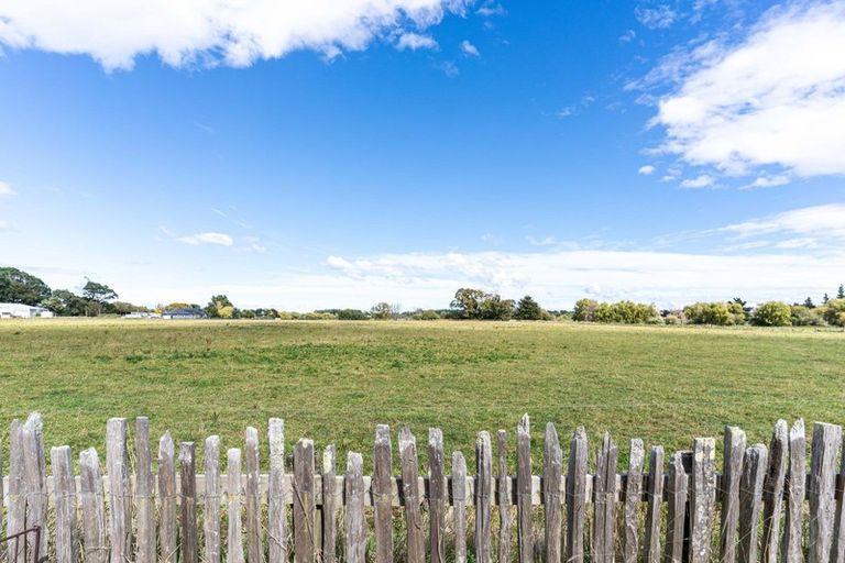 Photo of property in 2984 Cheltenham Hunterville Road, Cheltenham, Feilding, 4777