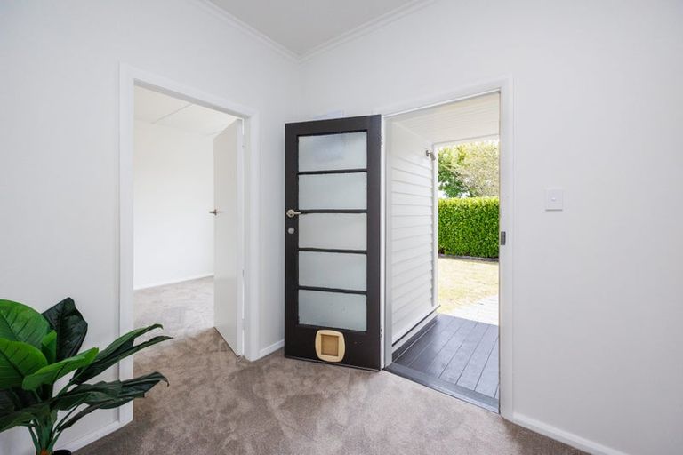 Photo of property in 25 Brightwater Terrace, Terrace End, Palmerston North, 4410