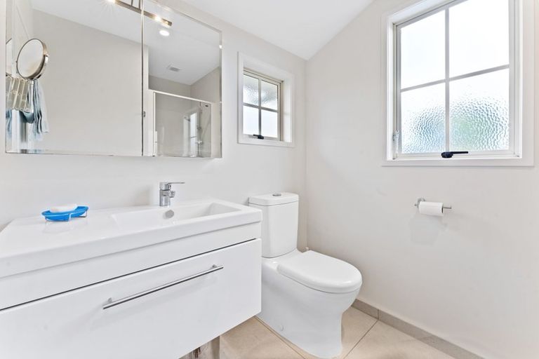 Photo of property in 3/12 Norman Road, Hauraki, Auckland, 0622