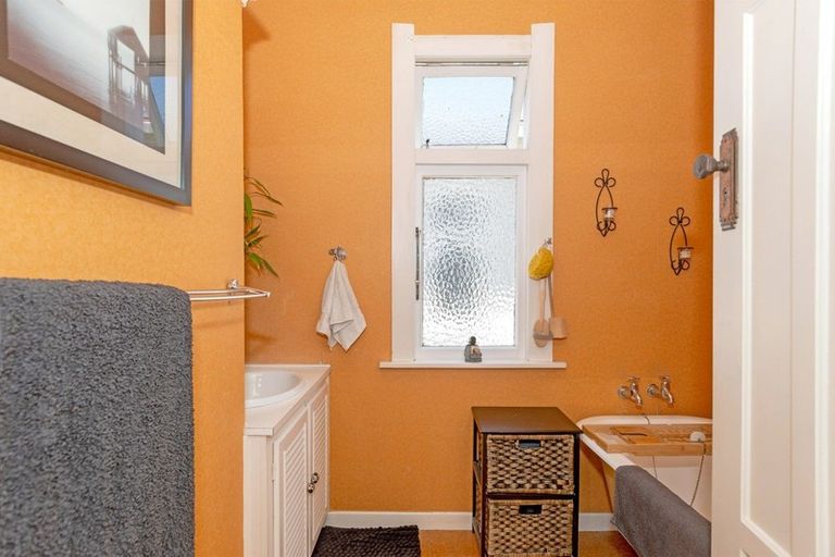 Photo of property in 208 Kahutia Street, Gisborne, 4010