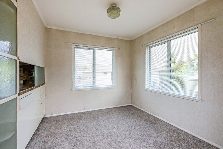 Photo of property in 33 Wycliffe Street, Onekawa, Napier, 4110