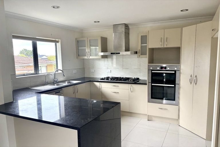 Photo of property in 1/41 Butley Drive, Farm Cove, Auckland, 2012