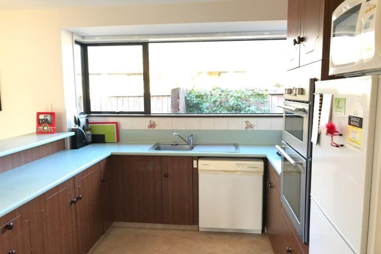 Photo of property in 2/6 Topaz Place, Bishopdale, Christchurch, 8053