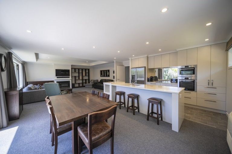 Photo of property in 60 Lawson Burrows Crescent, Te Anau, 9600
