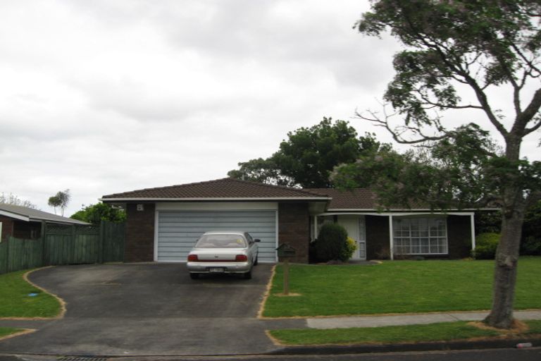 Photo of property in 166 Walter Strevens Drive, Conifer Grove, Takanini, 2112