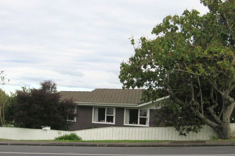 Photo of property in 155 Sandspit Road, Shelly Park, Auckland, 2014