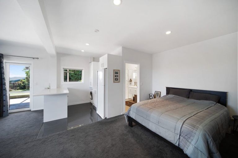Photo of property in 2/89 Takutai Avenue, Half Moon Bay, Auckland, 2012
