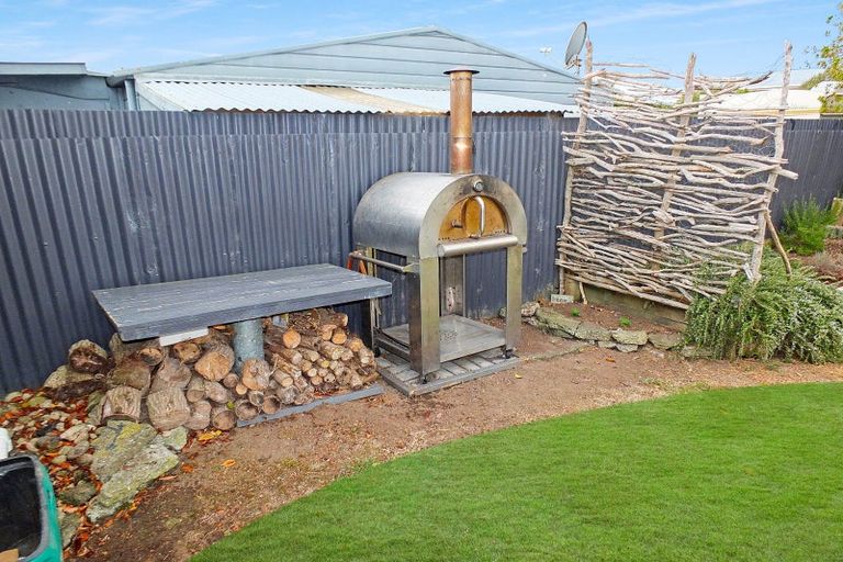 Photo of property in 4 Andresen Street, Foxton Beach, Foxton, 4815