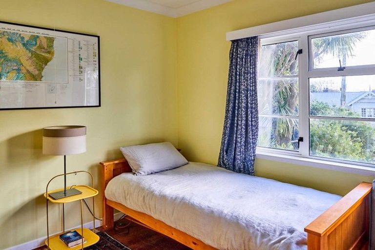 Photo of property in 341 Muritai Road, Eastbourne, Lower Hutt, 5013