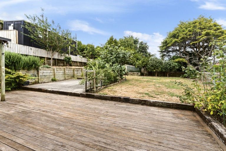 Photo of property in 13 Pembroke Street, Westown, New Plymouth, 4310