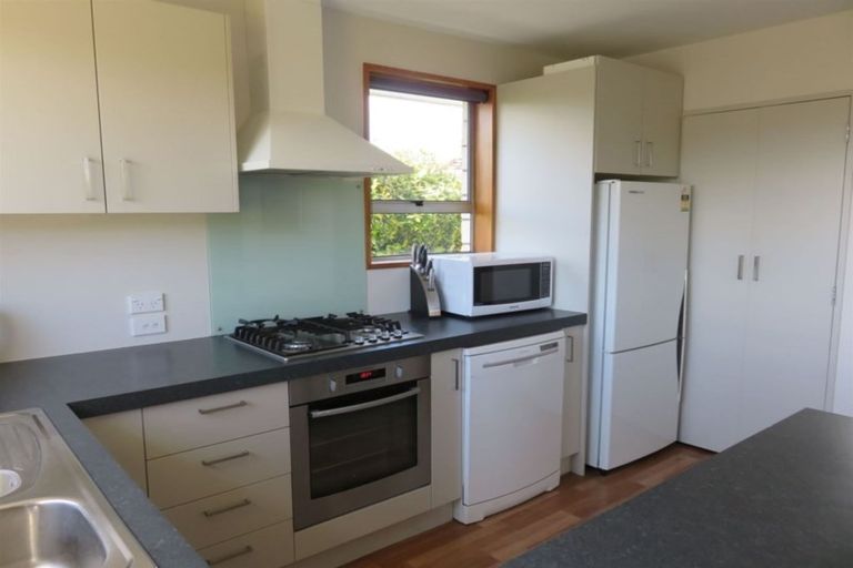 Photo of property in 15 Rolfe Place, Bishopdale, Christchurch, 8053