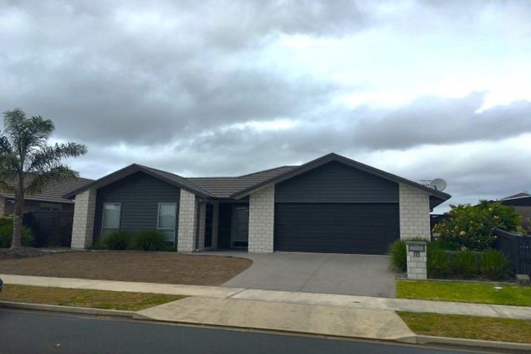 Photo of property in 30 Harding Drive, Papamoa Beach, Papamoa, 3118