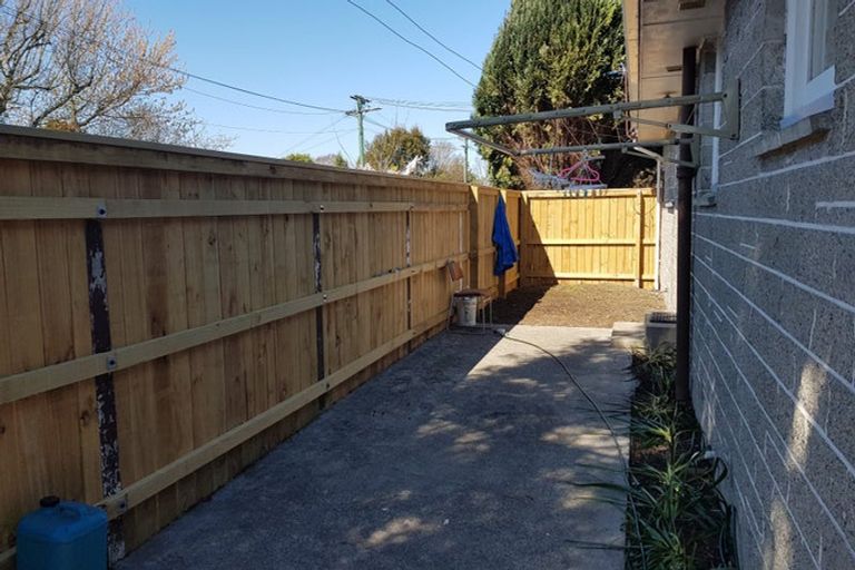 Photo of property in 36 Coniston Avenue, Ilam, Christchurch, 8041