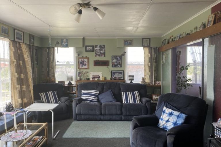 Photo of property in 28 Watene Crescent, Waitara, 4320