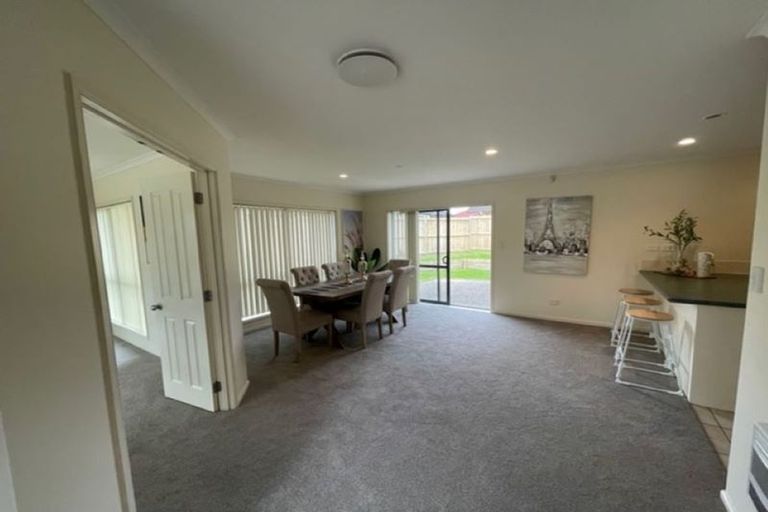 Photo of property in 1 Kellaway Drive, East Tamaki, Auckland, 2013